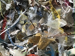 废旧塑料二次利用少不了金双联塑料清洗机帮忙