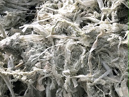 金双联高塑摩擦清洗机轻松清洗牛奶盒分离出的塑料膜